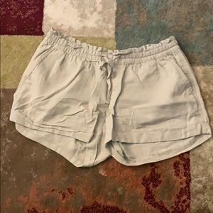 Old navy tan shorts